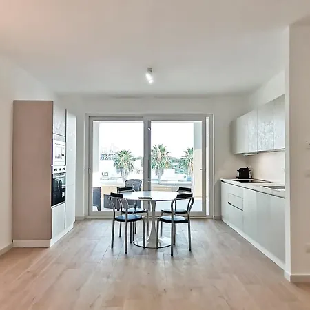 Borgoville Апартаменты *